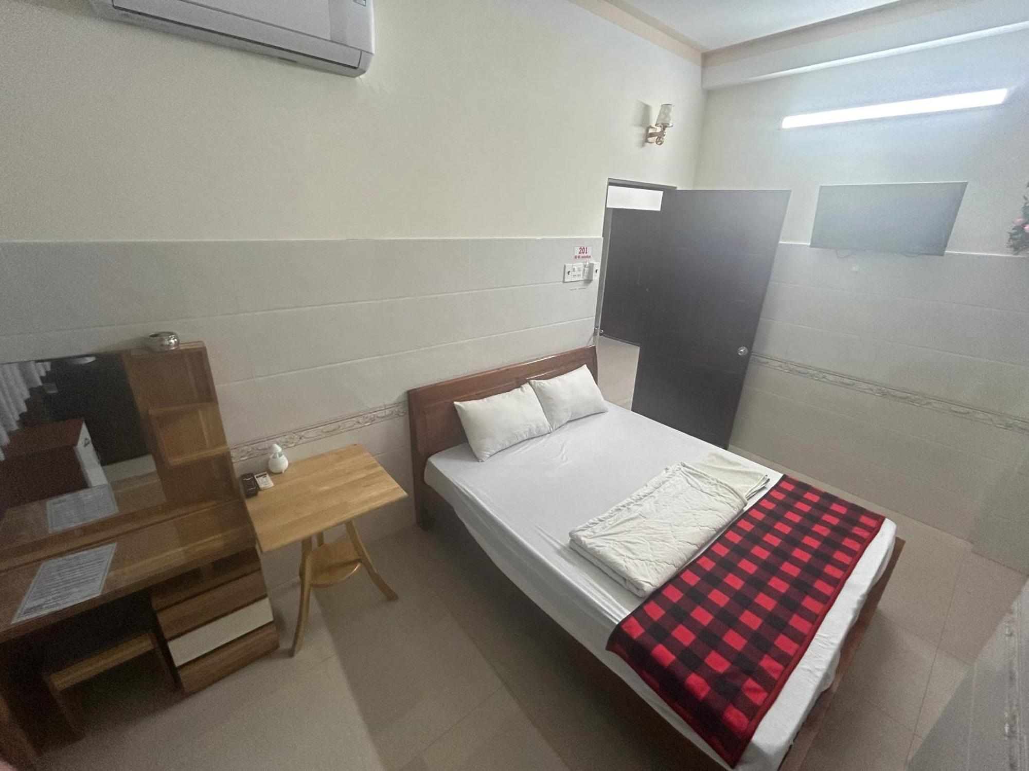 Hotel Anh Tuan Bac Lieu Bagian luar foto