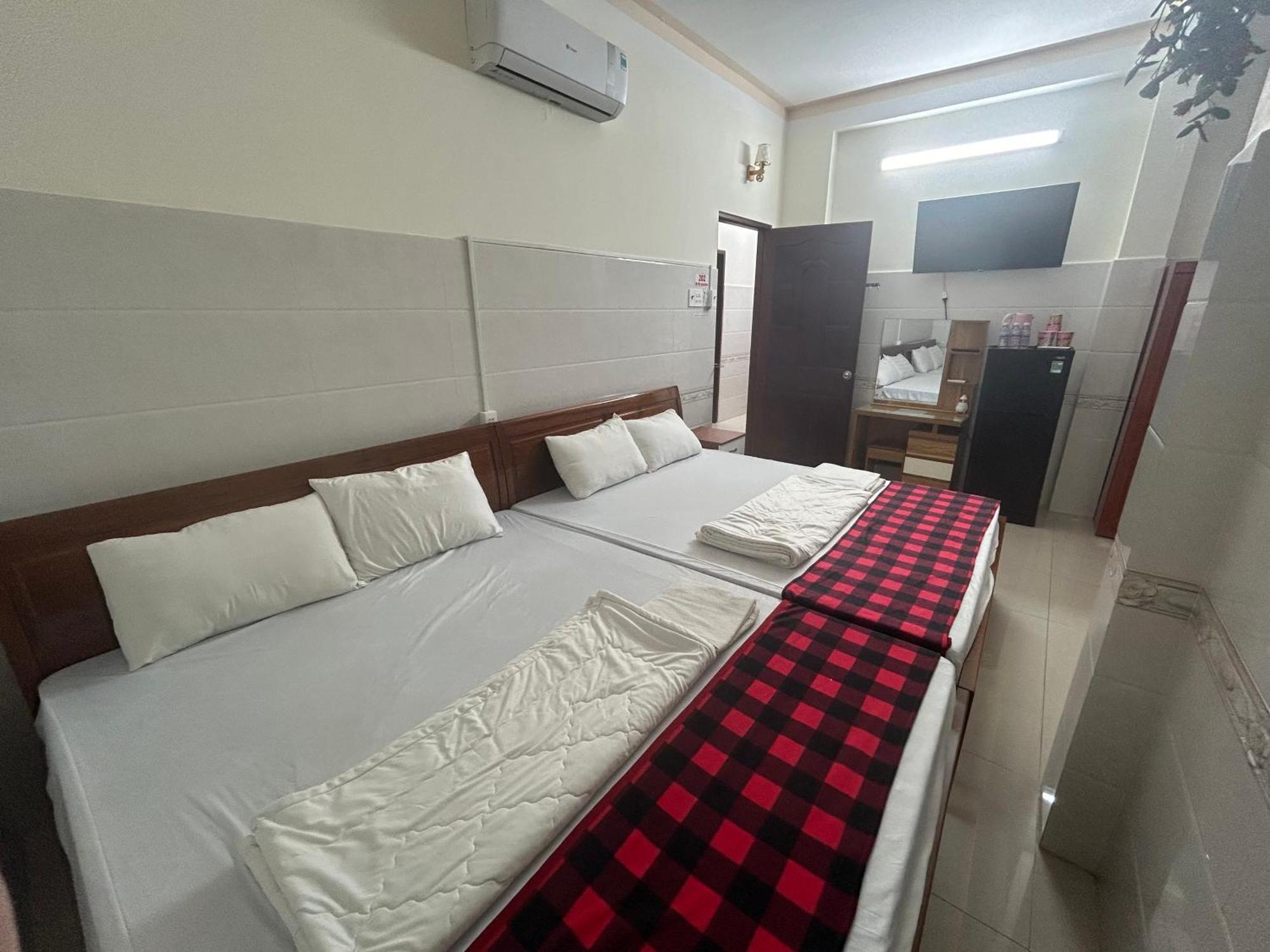Hotel Anh Tuan Bac Lieu Bagian luar foto