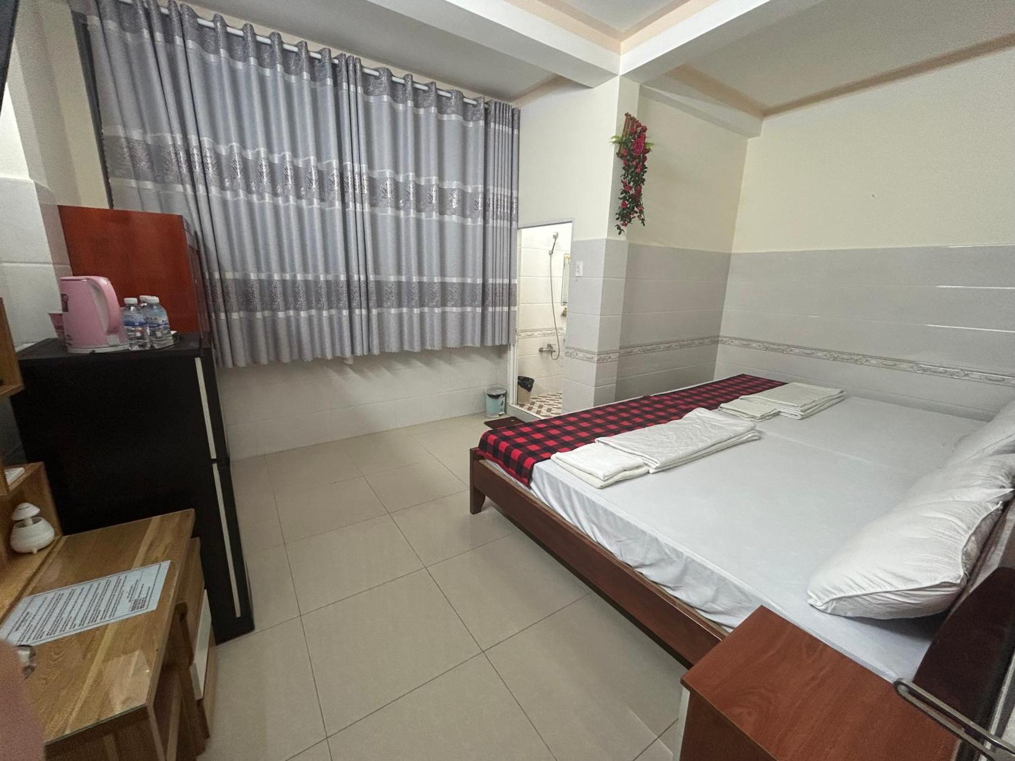 Hotel Anh Tuan Bac Lieu Bagian luar foto